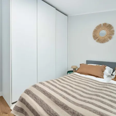 Apartment Unique In The Centre Of Close To The Old Town By Renters Gdansk