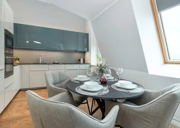 Unique In The Centre Of Close To The Old Town By Renters 아파트 *